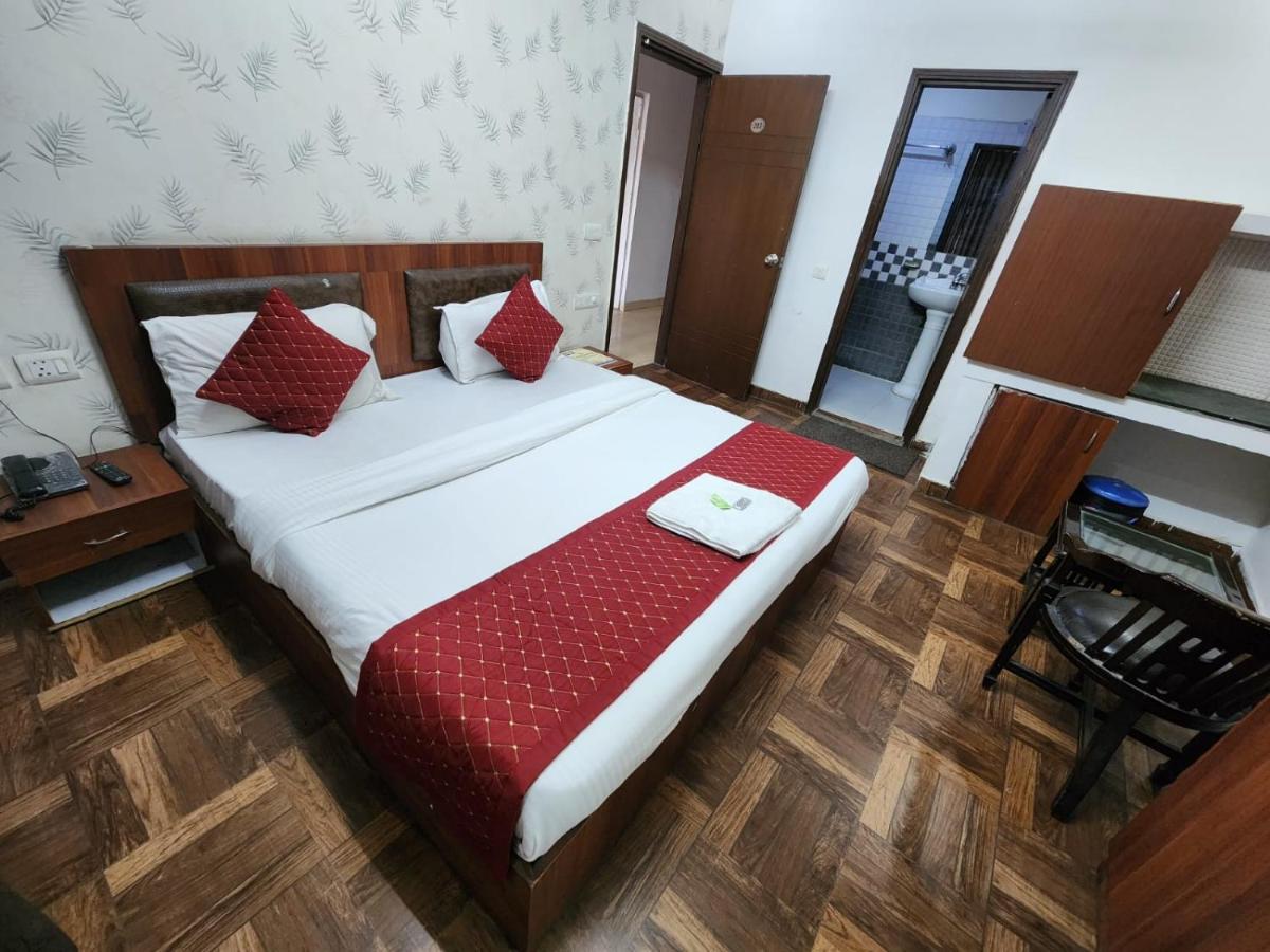 Hotel Aerotech Suite Neu-Delhi Exterior foto